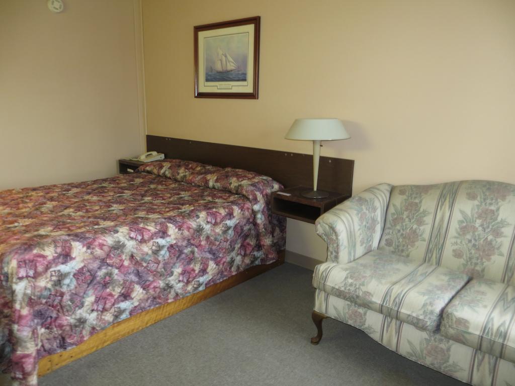 Parkwood Motor Inn Sundre Δωμάτιο φωτογραφία