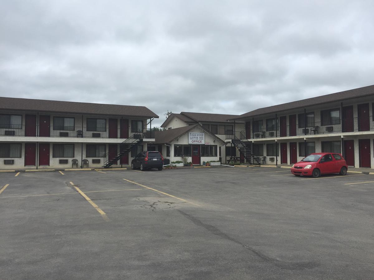 Parkwood Motor Inn Sundre Εξωτερικό φωτογραφία